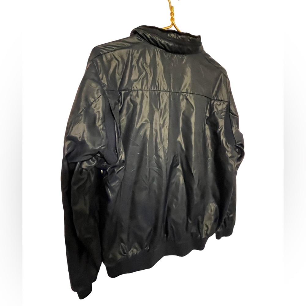 IZOD Vintage 80’s windbreaker jacket Men’s L navy blue with zip in hood - Picture 5 of 5